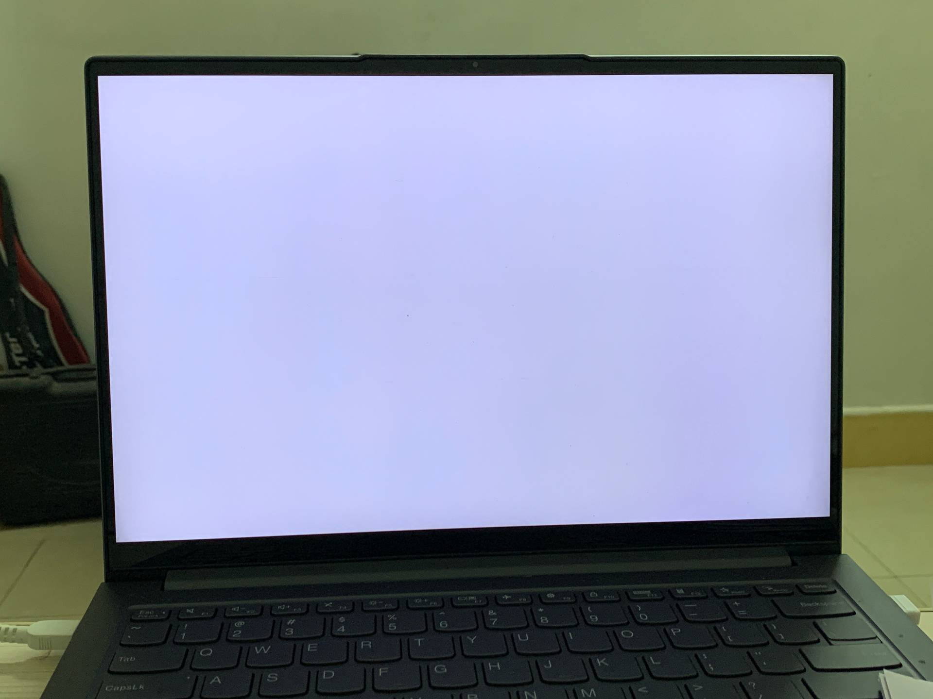 Valge LCD-ekraani dilemma? CNK kolmeastmeline tõrkeotsingu meetod võimaldab tõhusat eraldusvõimet!